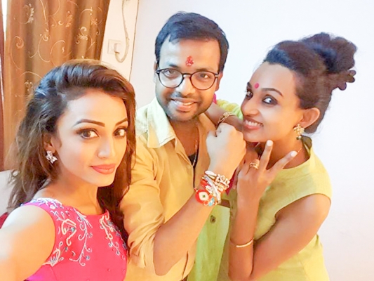 With soni singh & Reshmi Ghosh